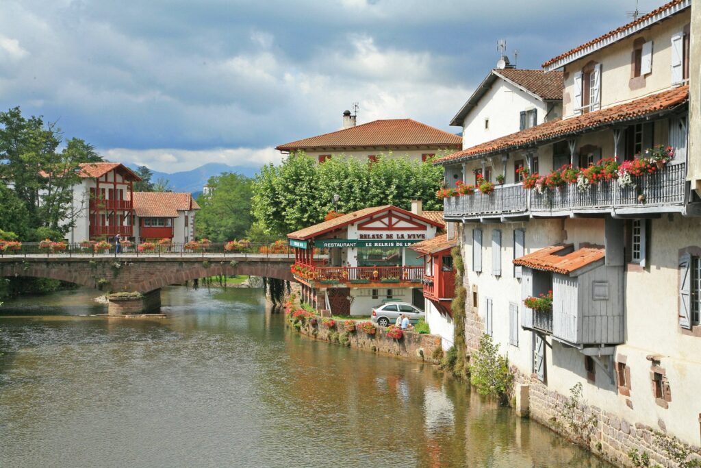 nive stroll saint jean pied de port